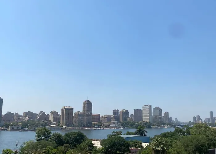 شقه بالمنيل اطلاله النيل