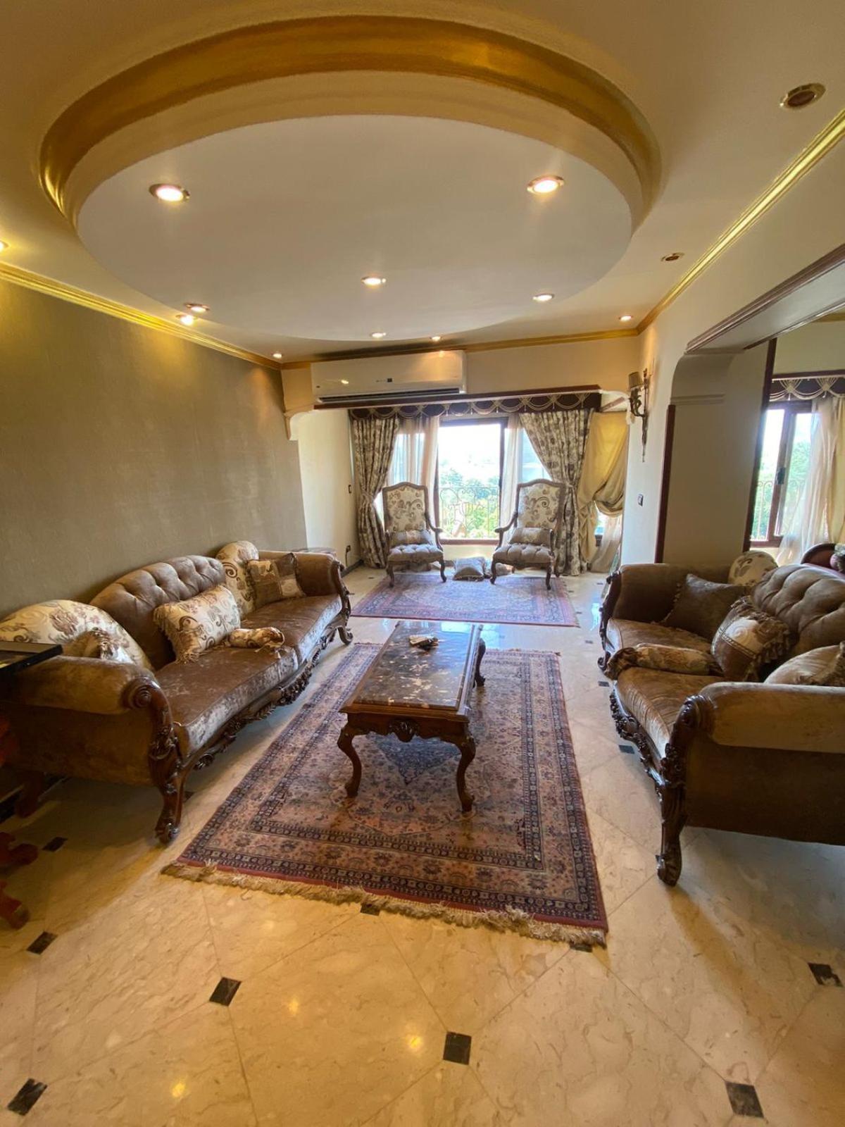 شقه بالمنيل اطلاله النيل Apartment *